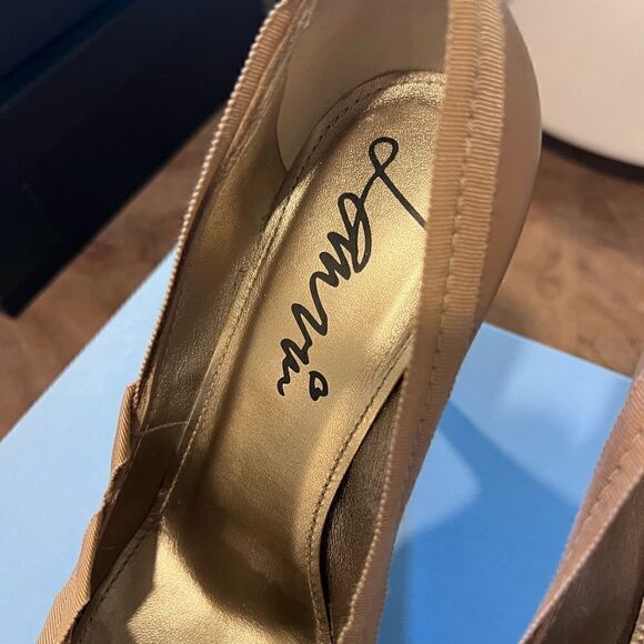 Lanvin  grograin trim heels excellent condition size 9 - Picture 5 of 15